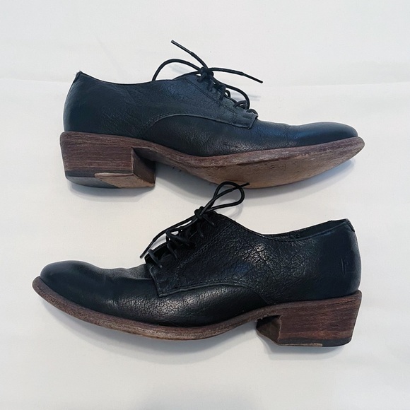 Frye Carson Heeled Oxfords in Black, Size 7.5 - Picture 2 of 9